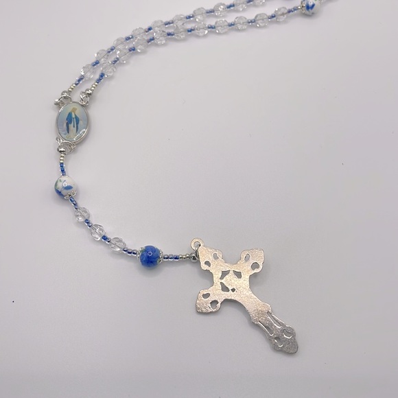 Handmade Czech glass Rosary with blue rose ceramic beads and Our Lady of Grace - Picture 2 of 4